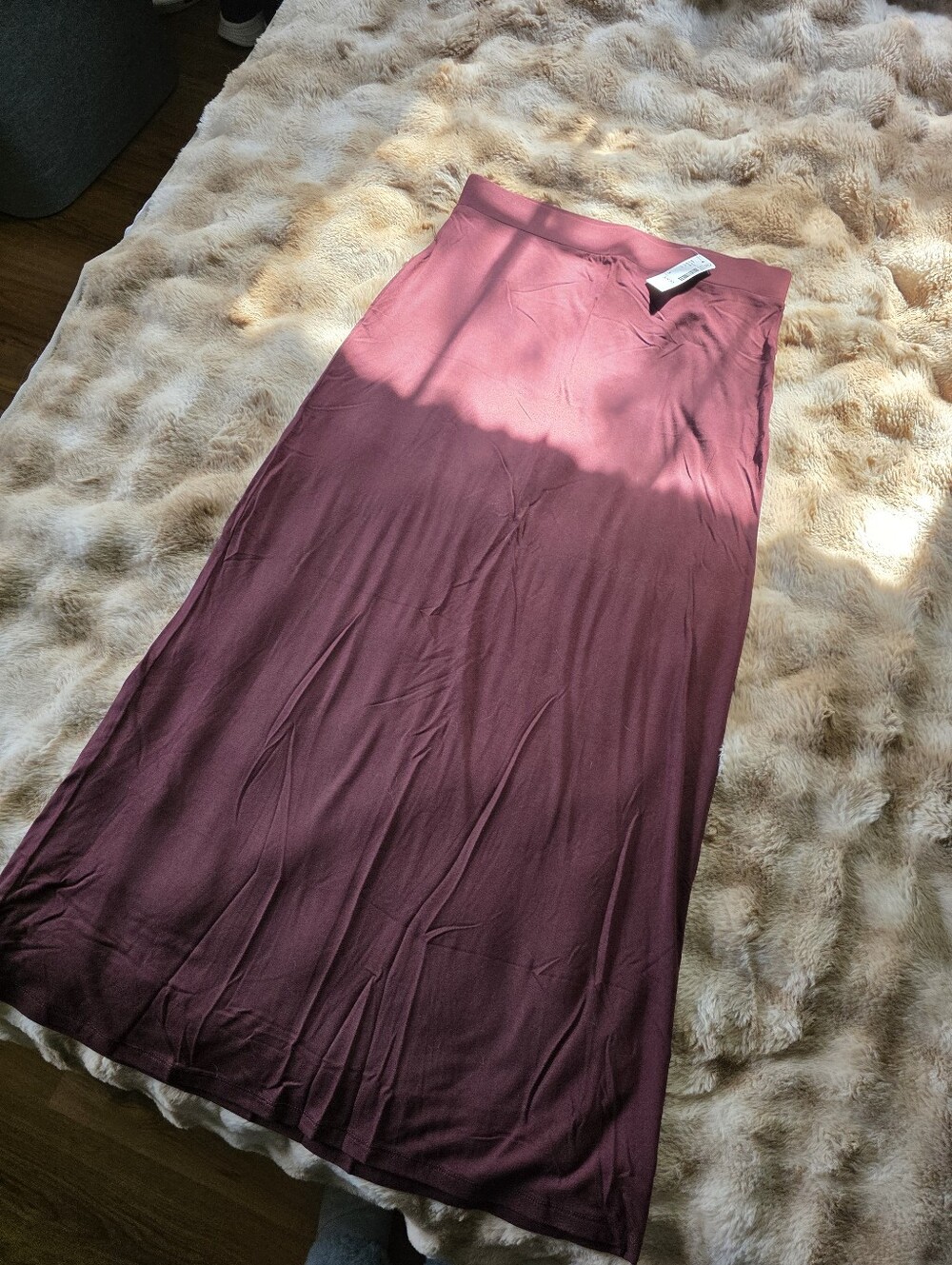 β¨οΈ NWT β¨οΈ | Maxi Skirt in Deep Burgundy | Size Small